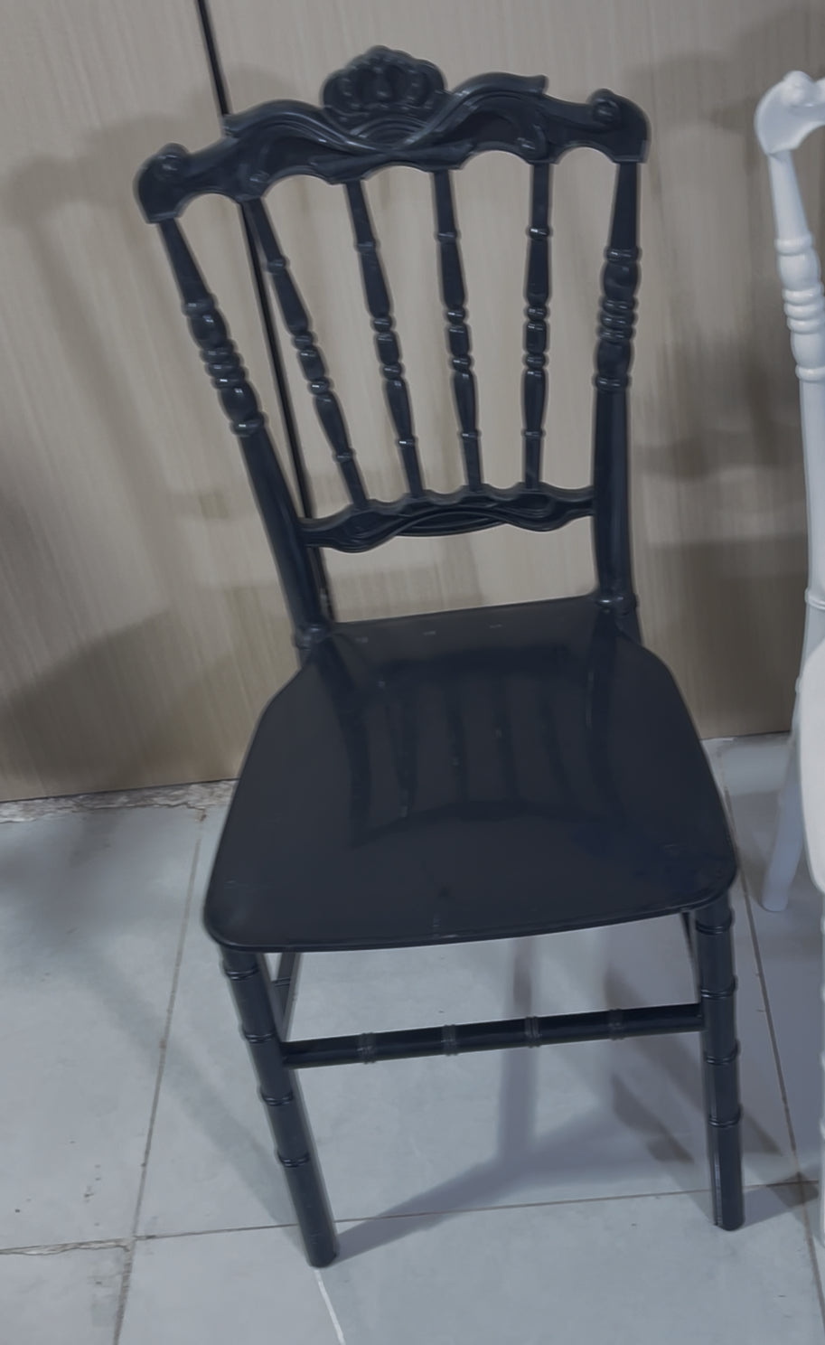 كرسي عظم عاج  - black